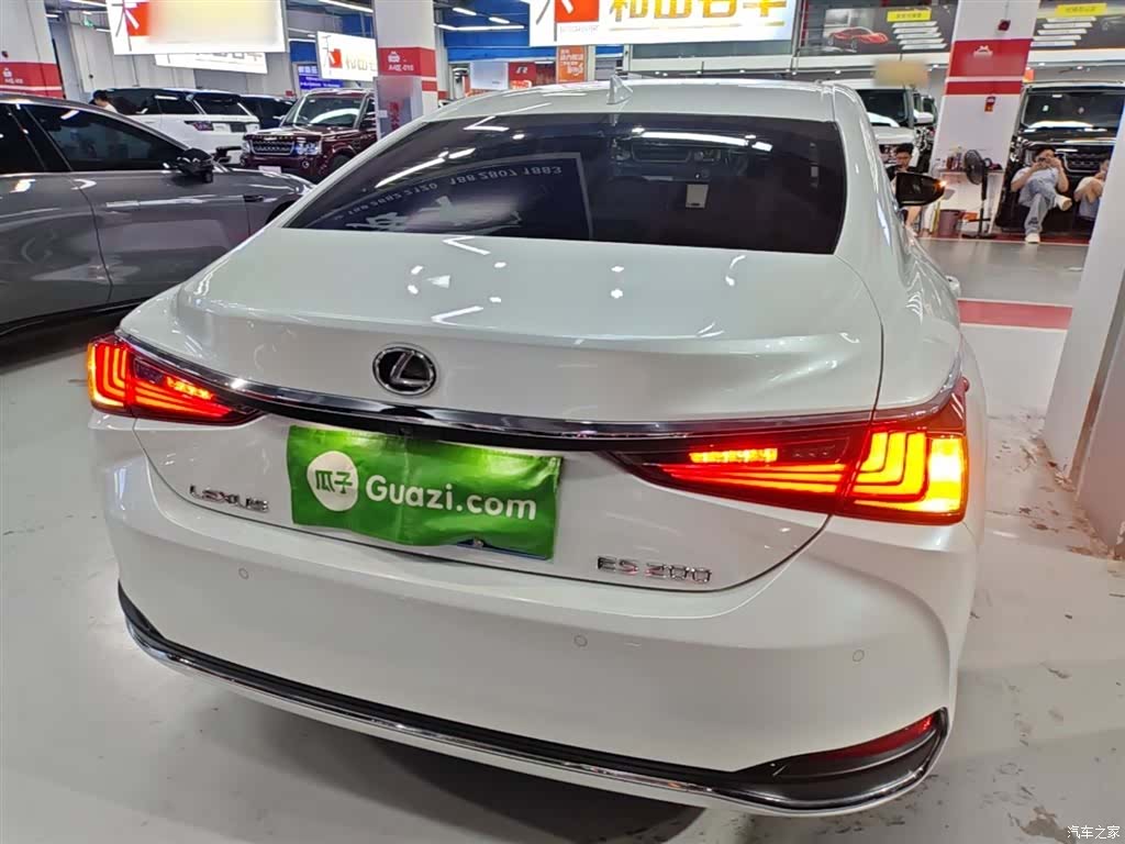 Lexus ES, 2024 6