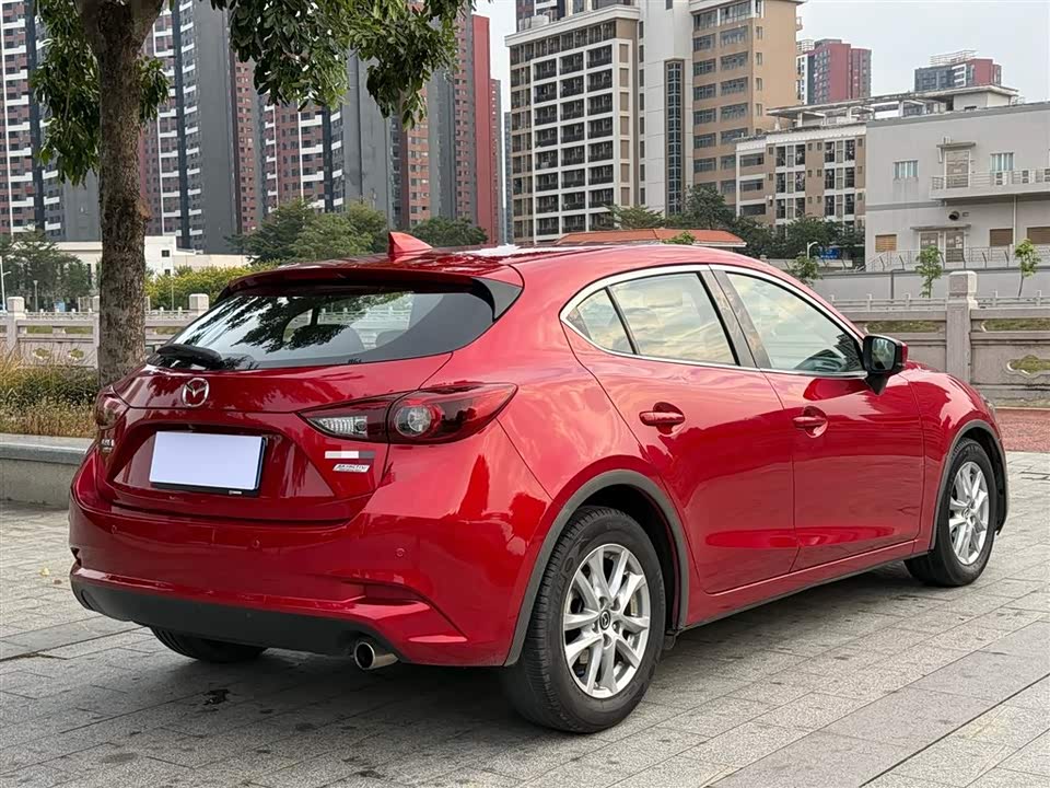 Mazda 3 Angkesaila