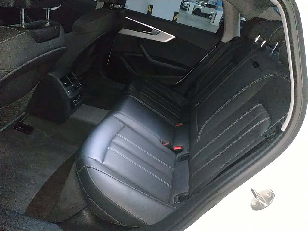 Audi A4L, 2021 13