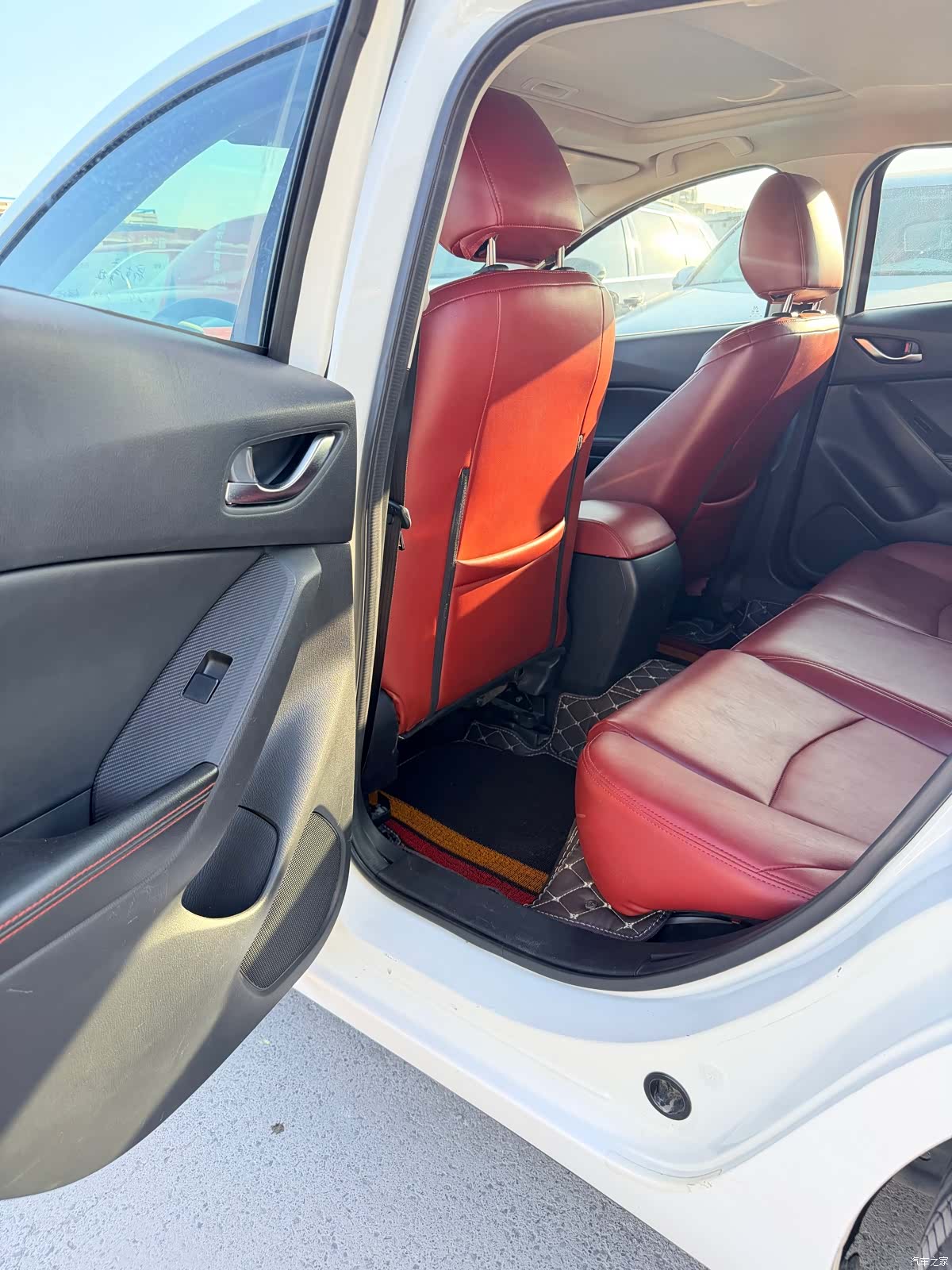 Mazda Mazda3, 2014 9