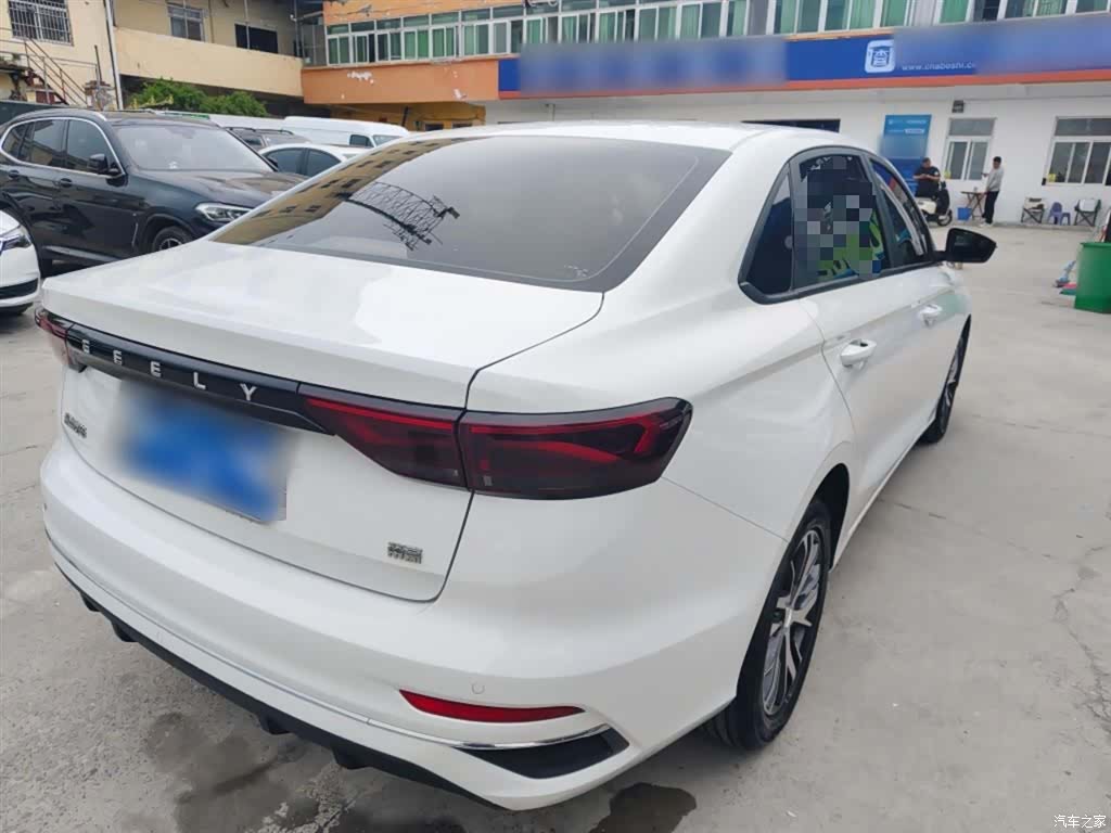 Geely Emgrand, 2023 все фото