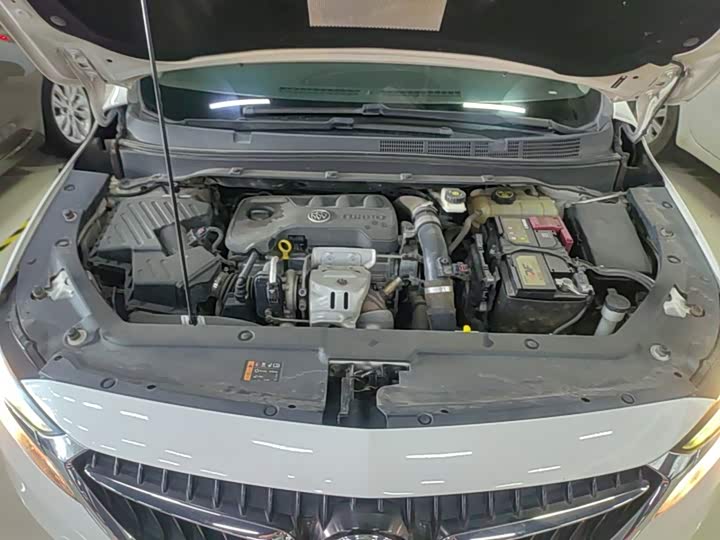 Buick GL6 2018 18T 6 seats Elite