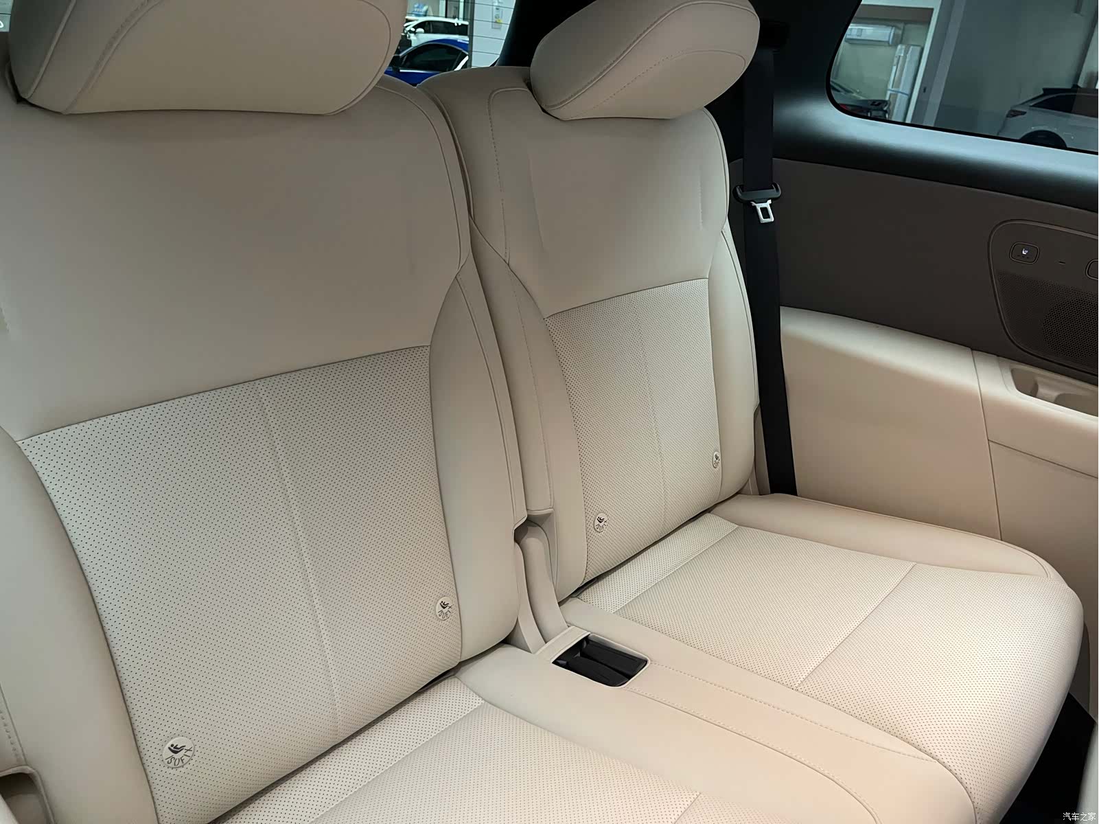 Li Auto i8, 2025 16
