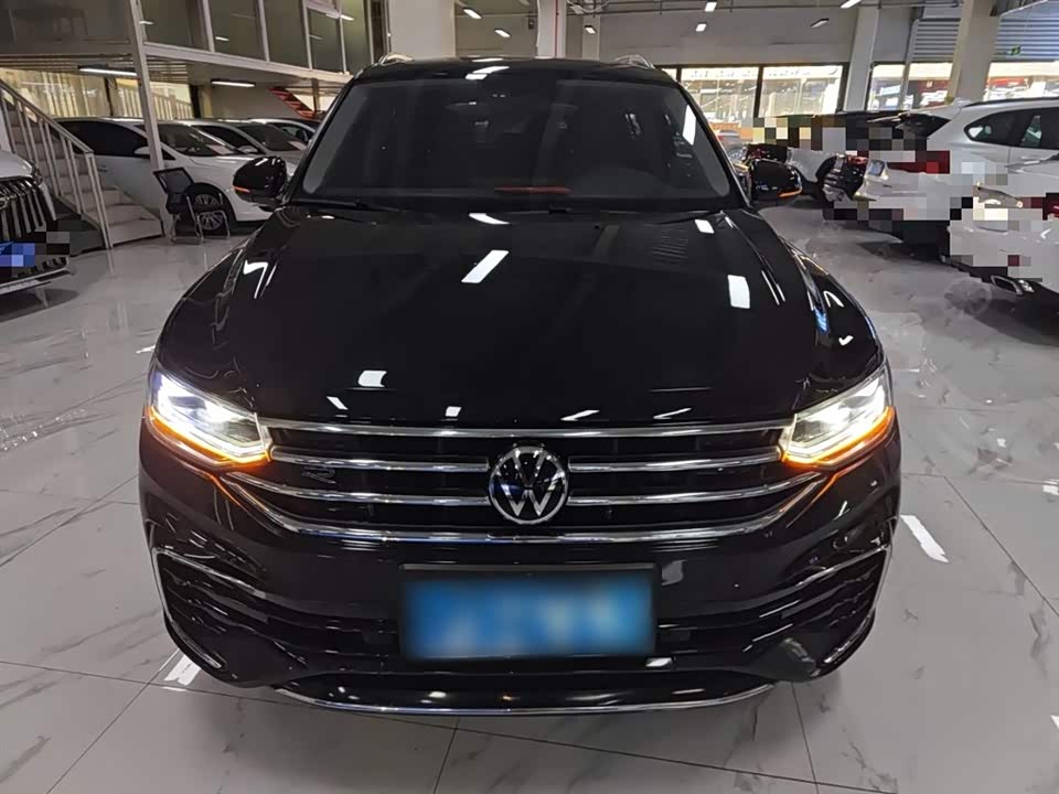 Volkswagen Tiguan L