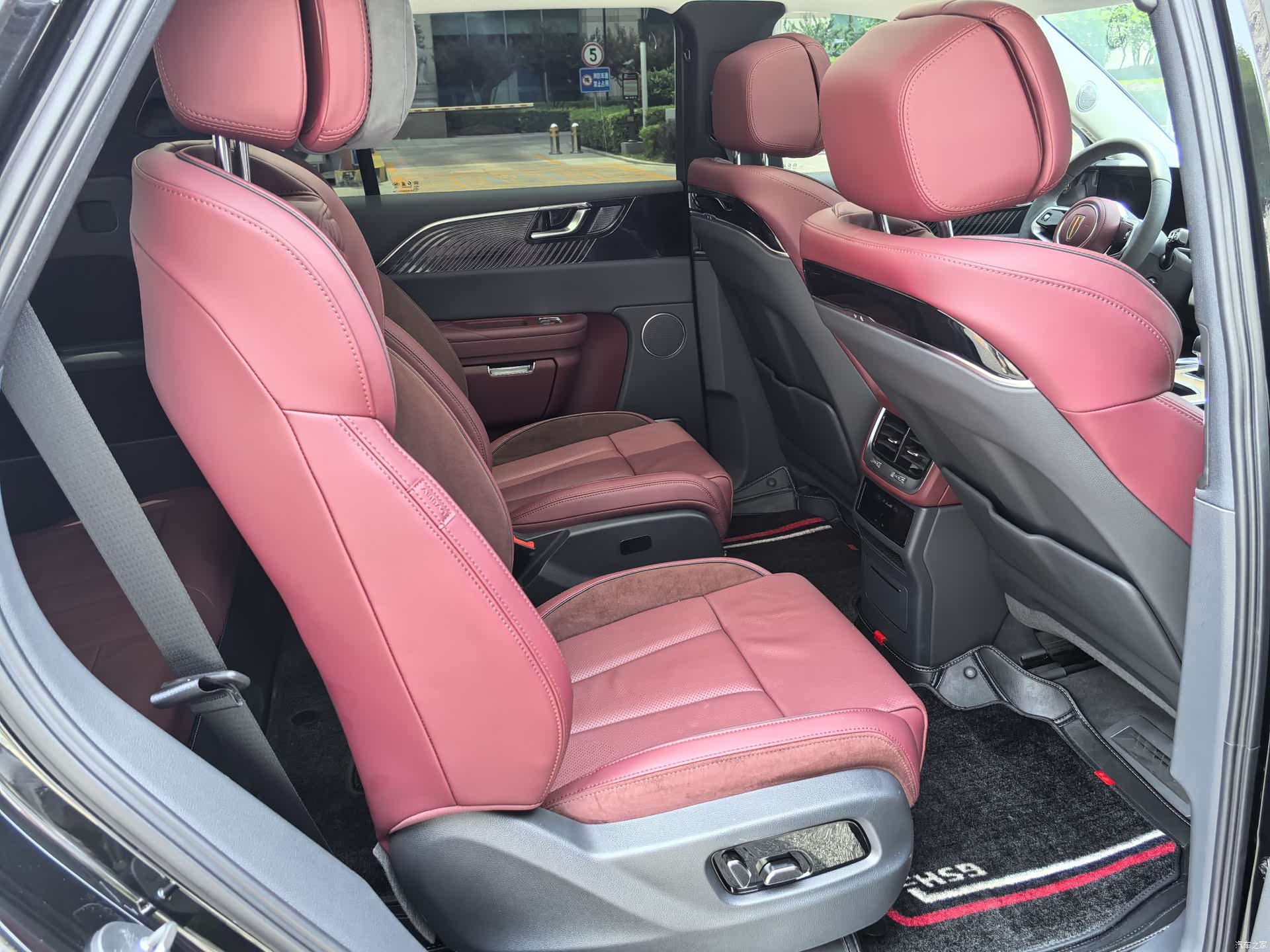 Hongqi E-HS9, 2023 16