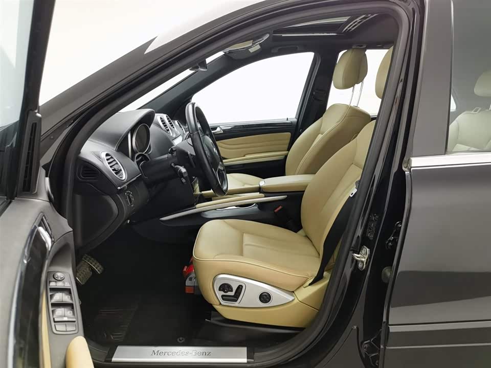 Mercedes-Benz M class