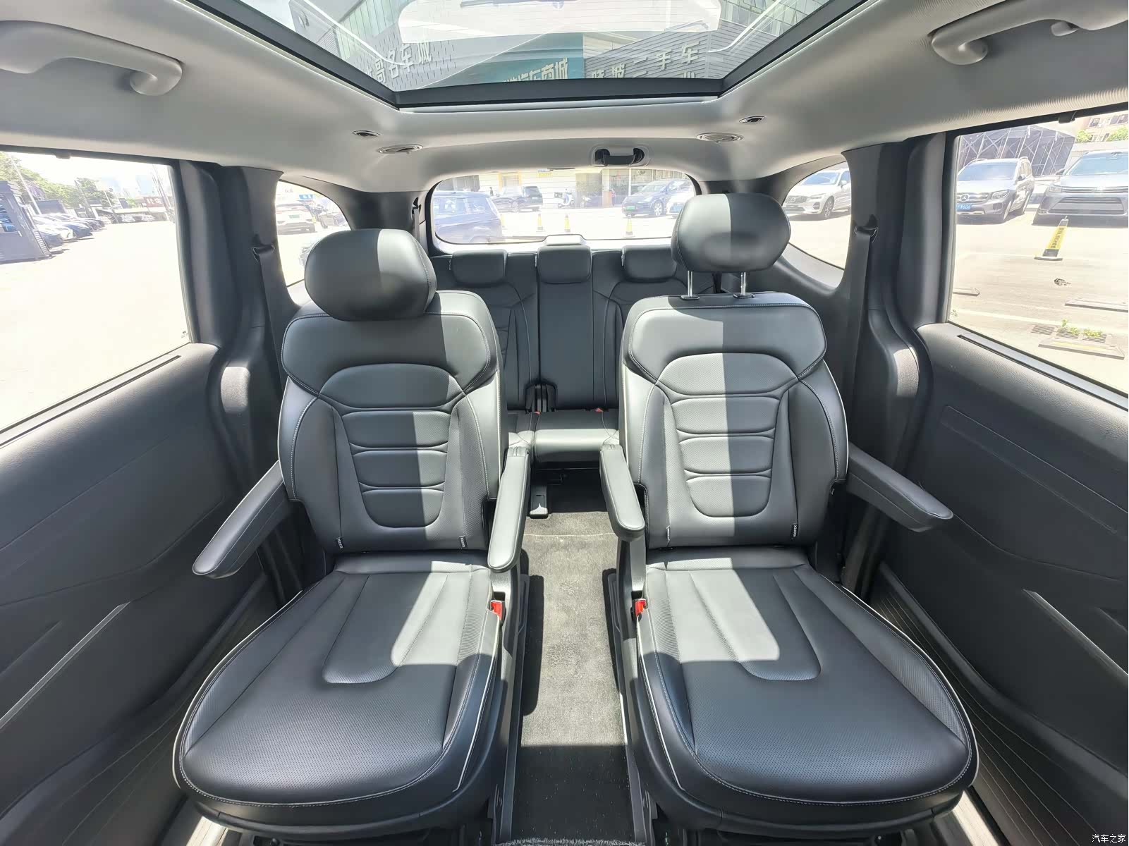 Hyundai Custo, 2023 19