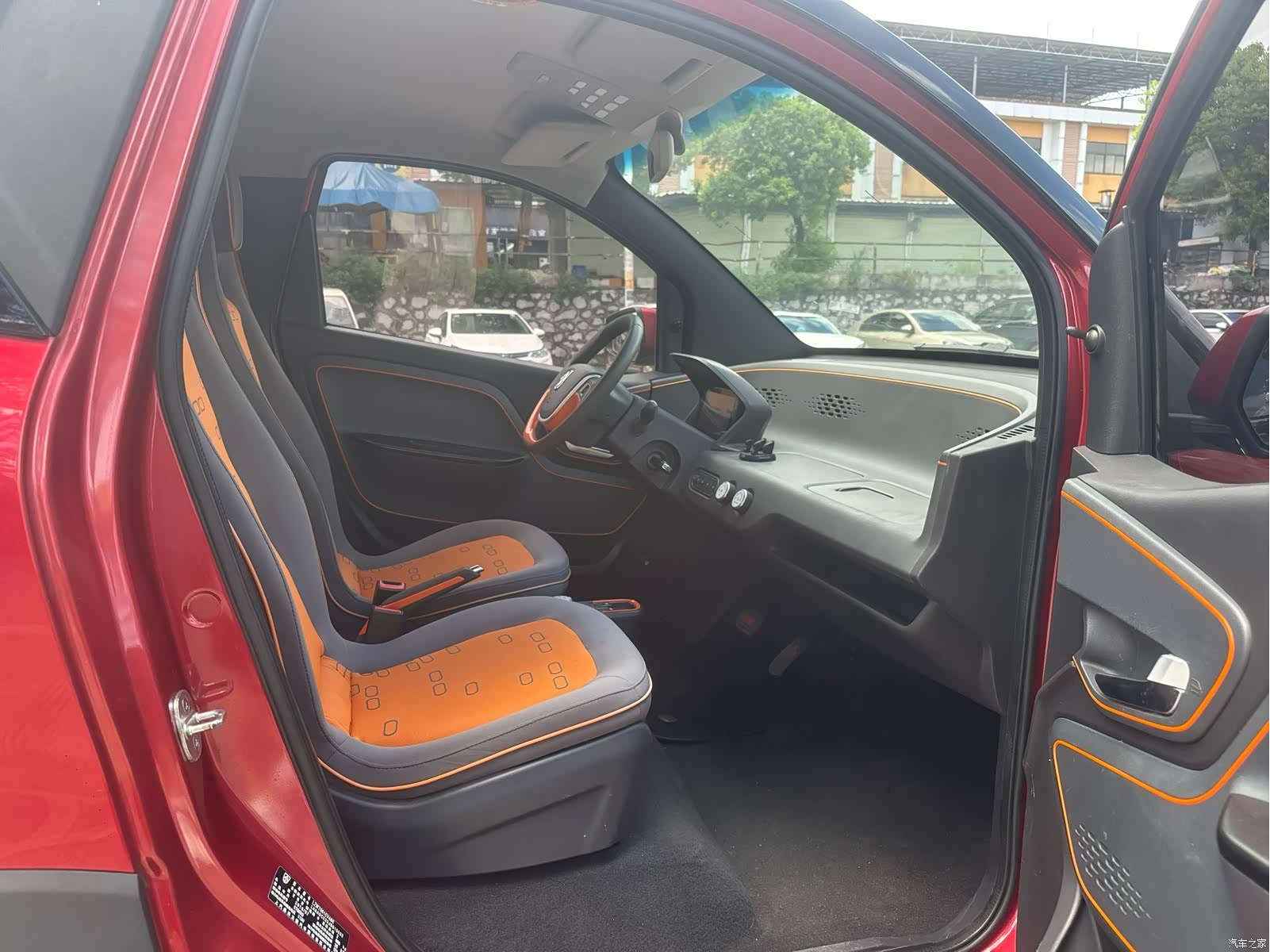 Wuling E100, 2019 4