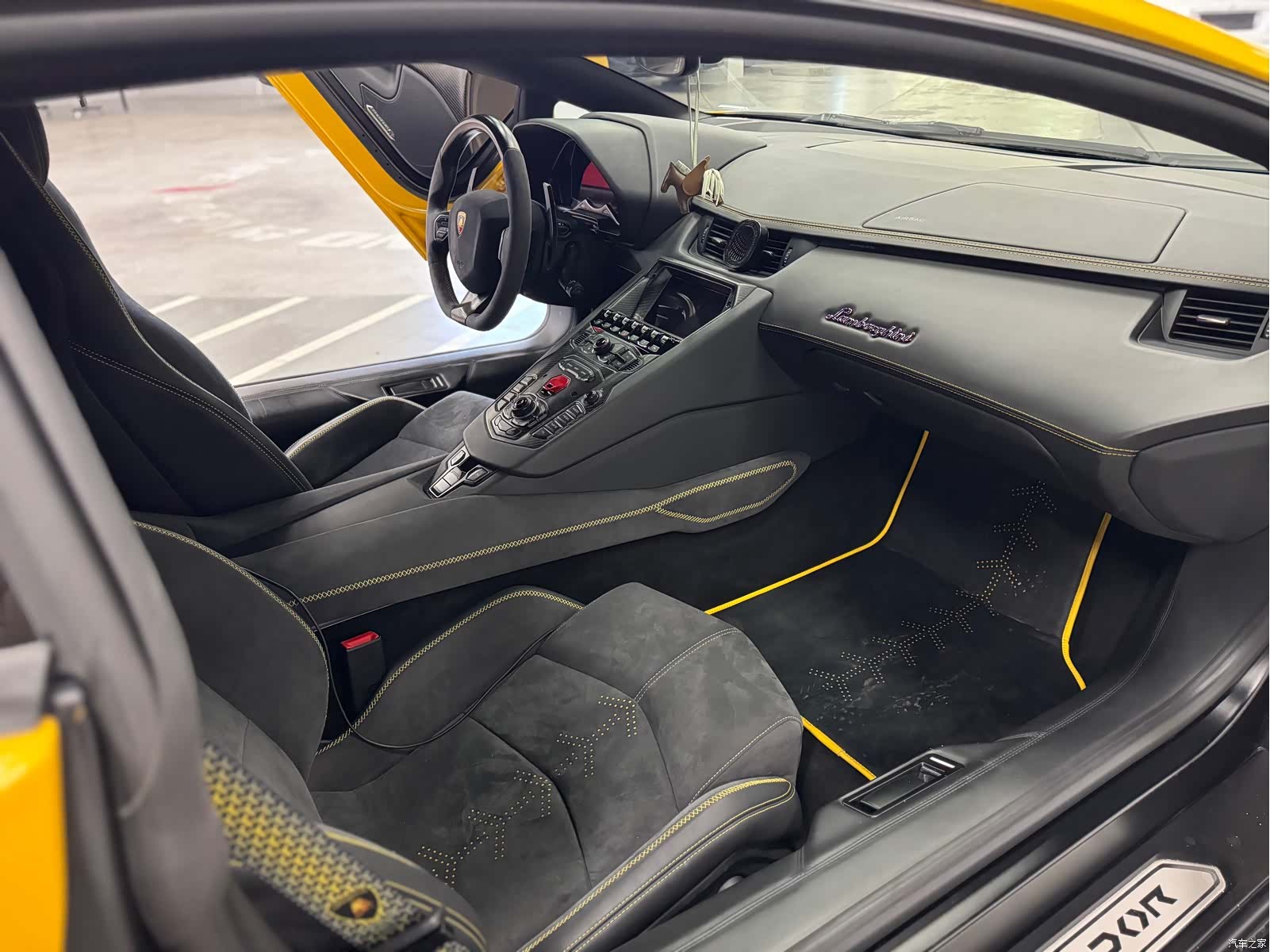 Lamborghini Aventador, 2014 6