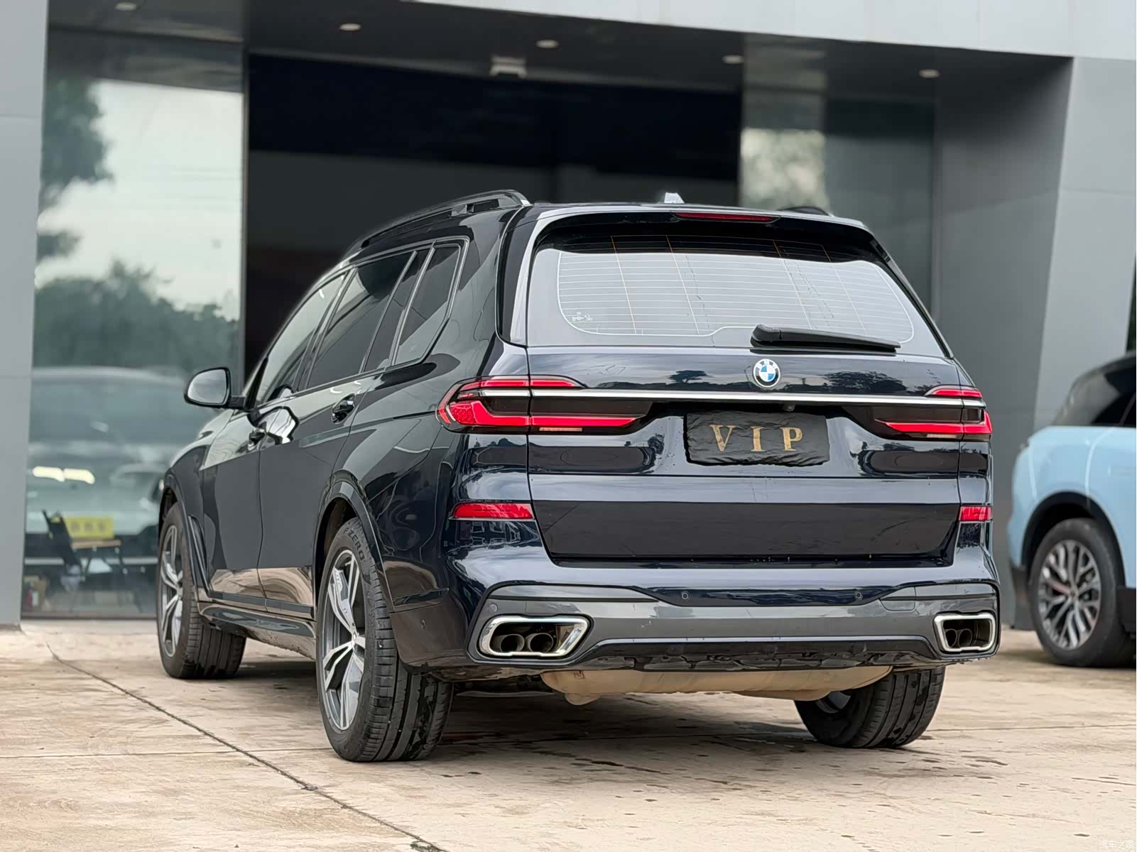 BMW X7, 2023 все фото
