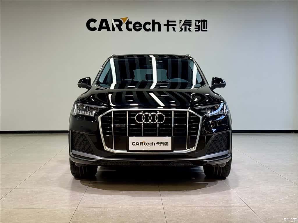 Audi Q7, 2024 3