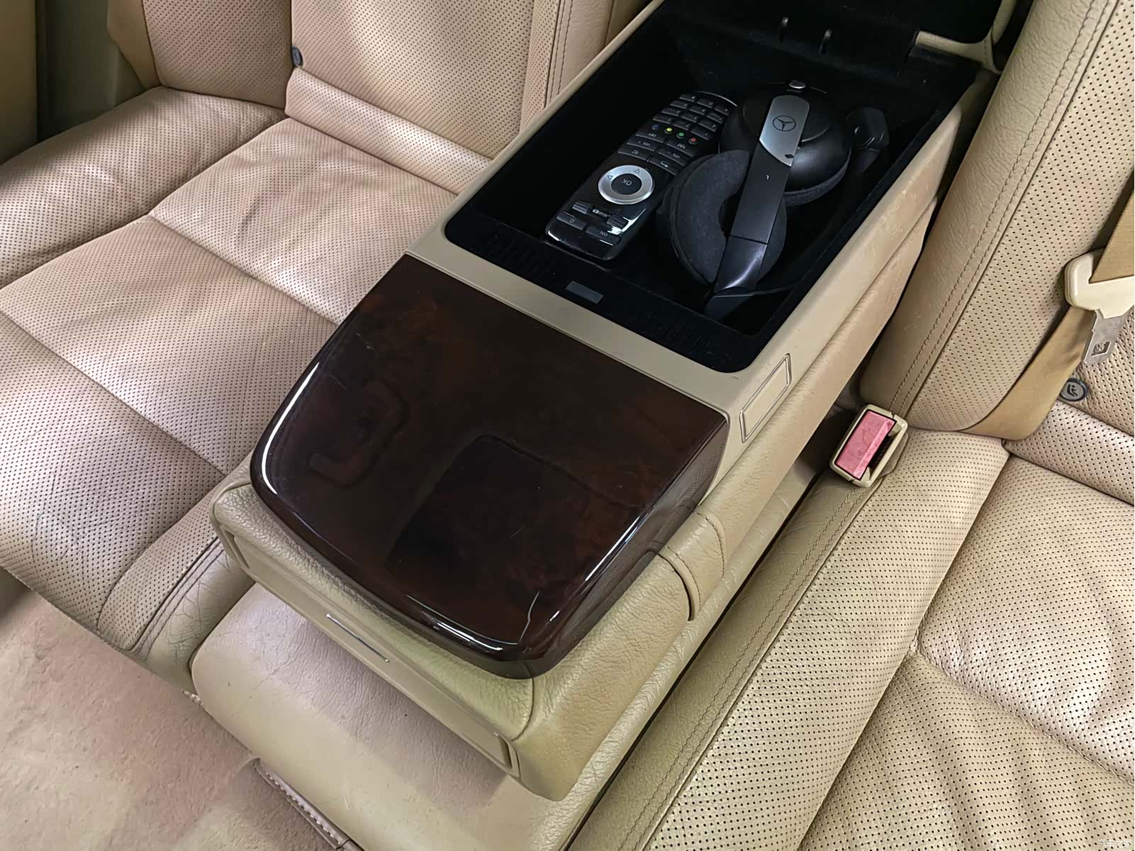 Mercedes-Benz S-Class, 2010 38