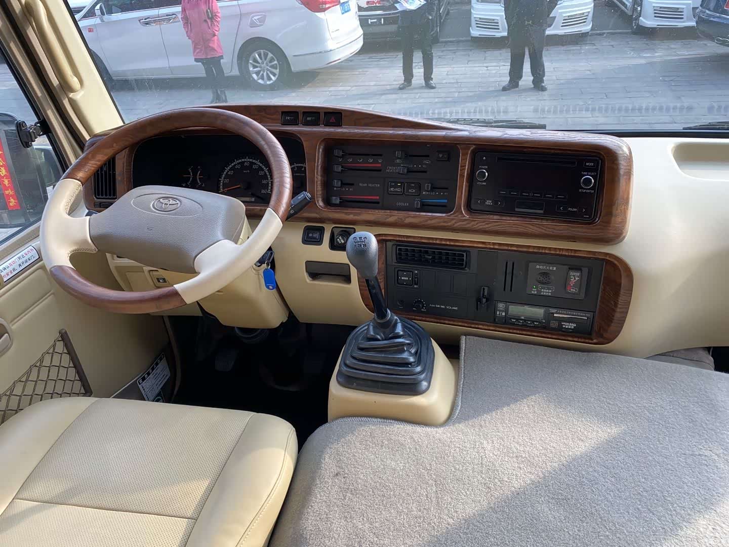 Toyota Coaster, 2019 все фото