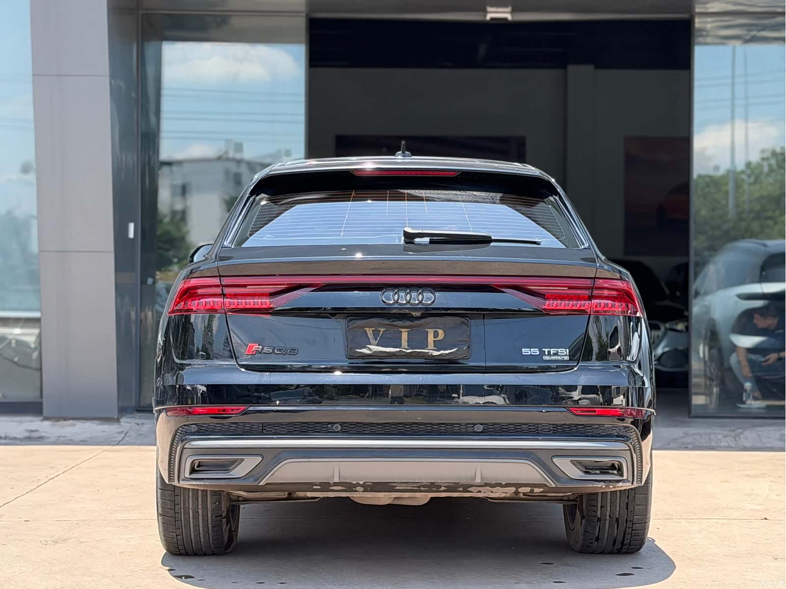 Audi Q8, 2024 4