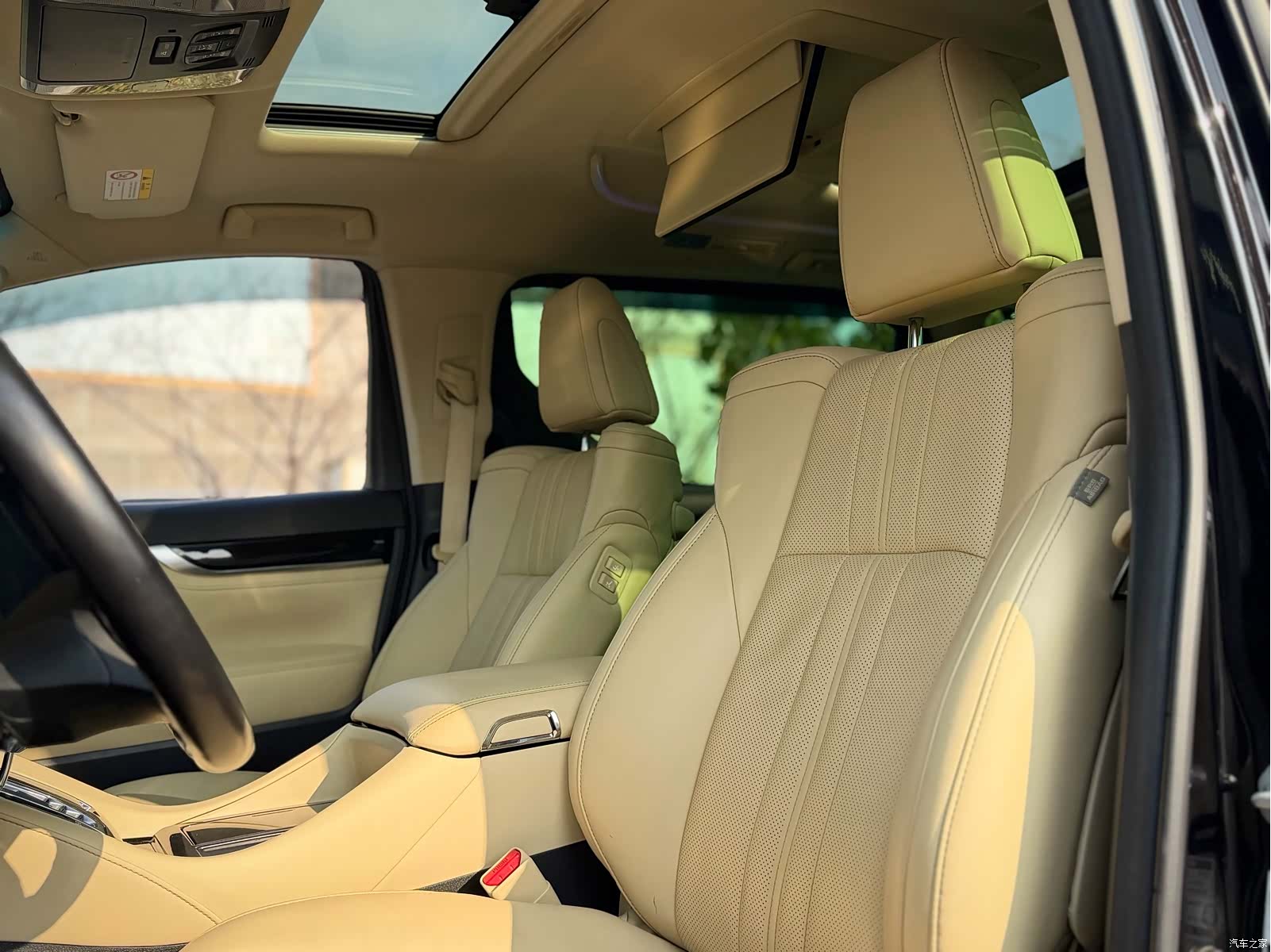 Toyota Vellfire, 2020 13