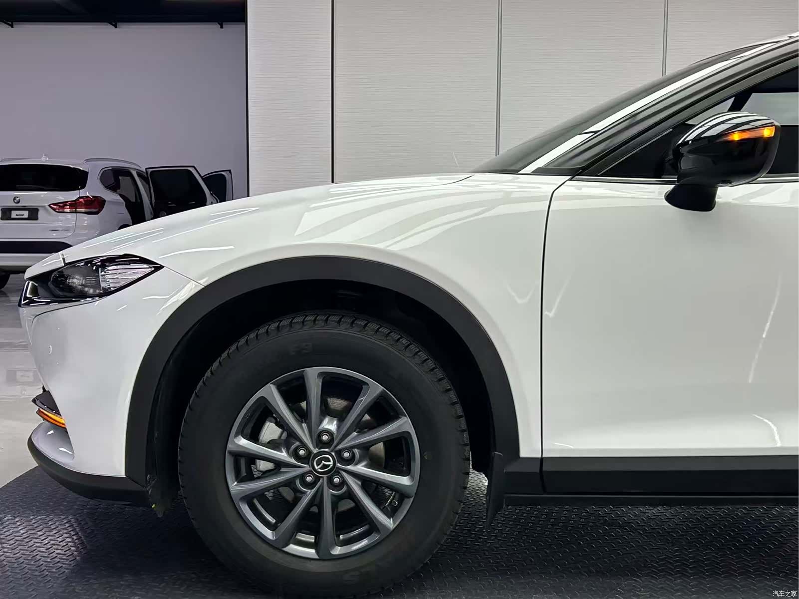 Mazda CX-4, 2023 8