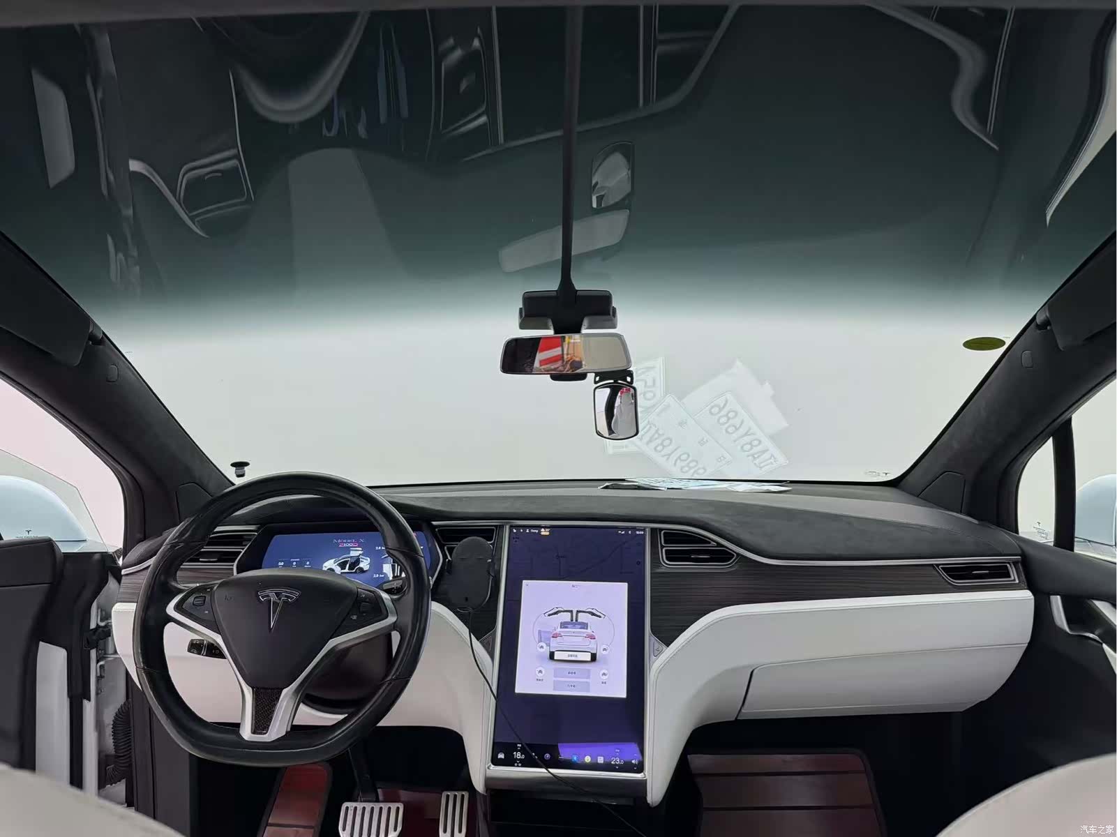 Tesla Model X, 2016 7