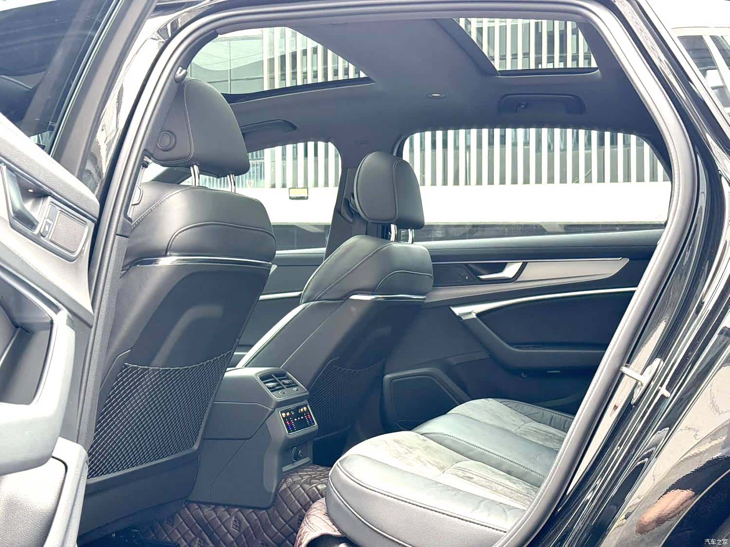 Audi A6L, 2021 3