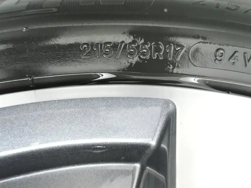 Audi Q2L Audi Q2L