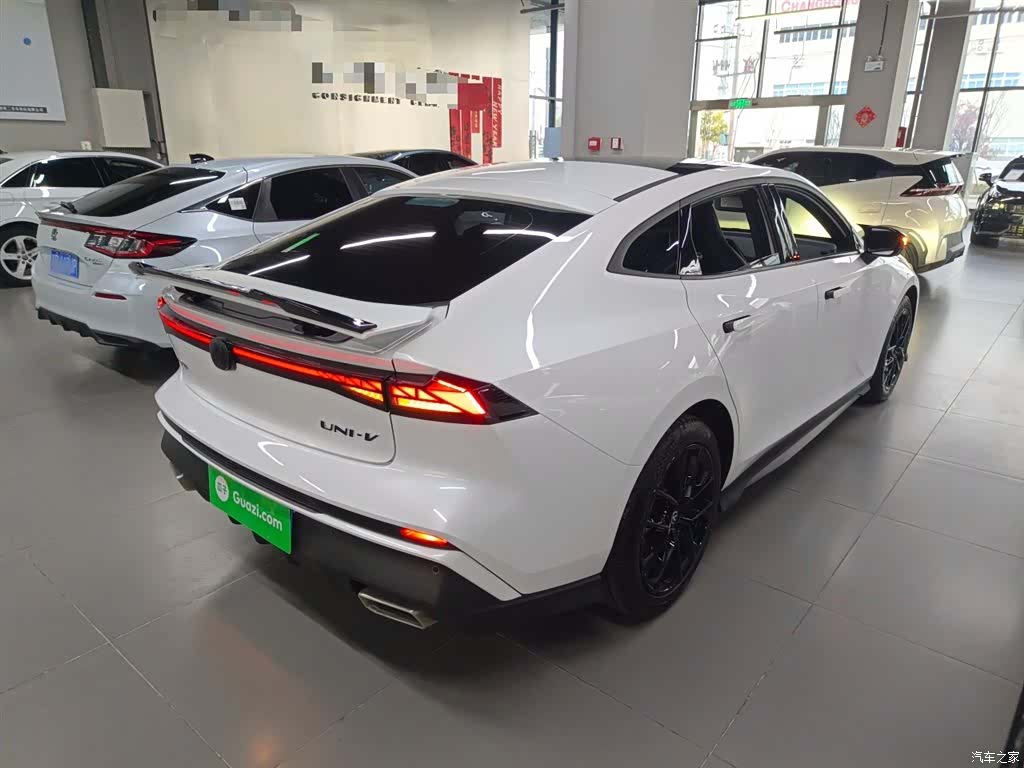 Changan UNI-V, 2024 7