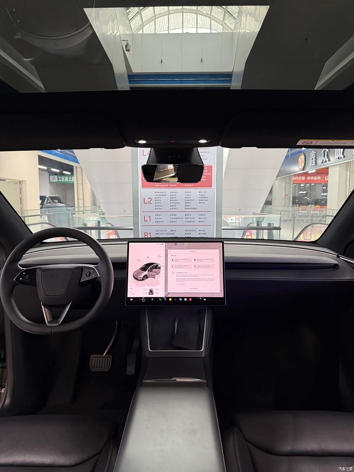 Tesla Model Y, 2026 все фото