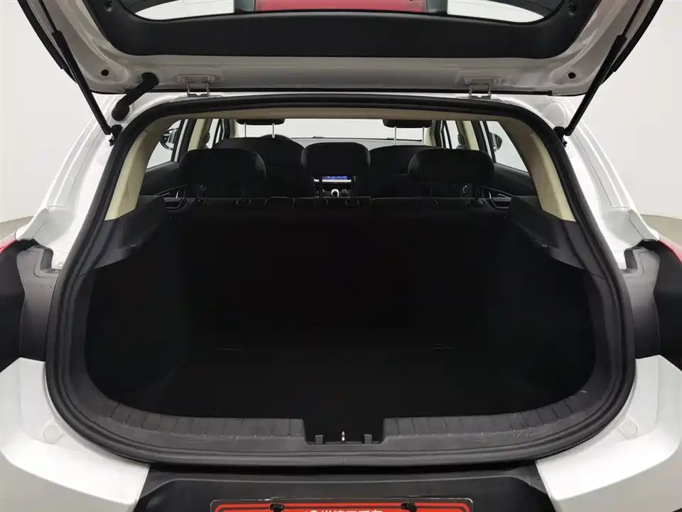Geely Emgrand GS