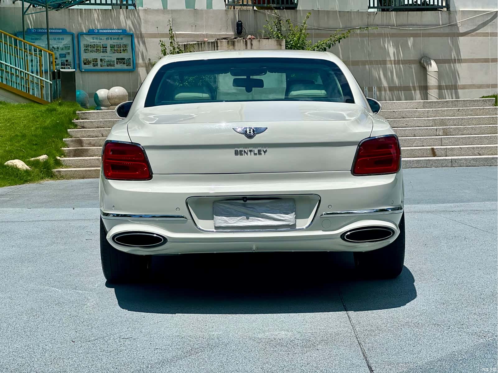 Bentley Flying Spur, 2012 9