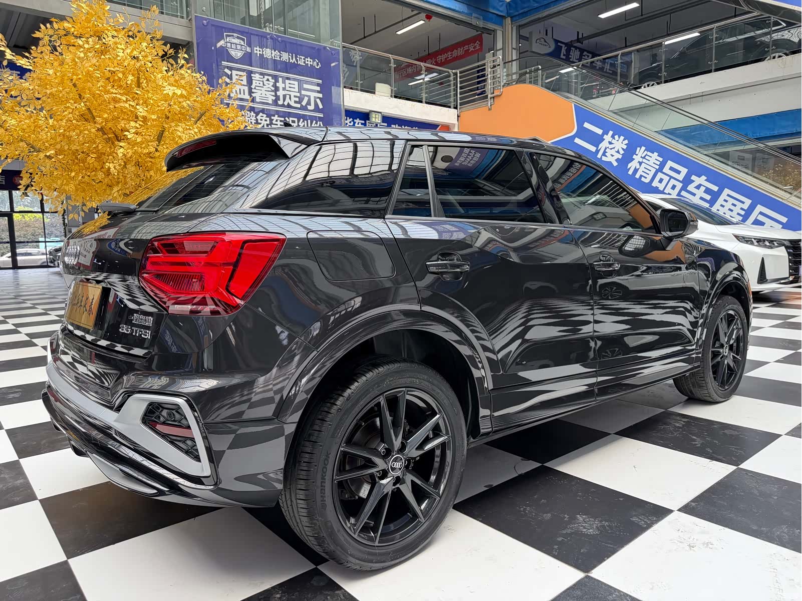 Audi Q2L, 2022 7