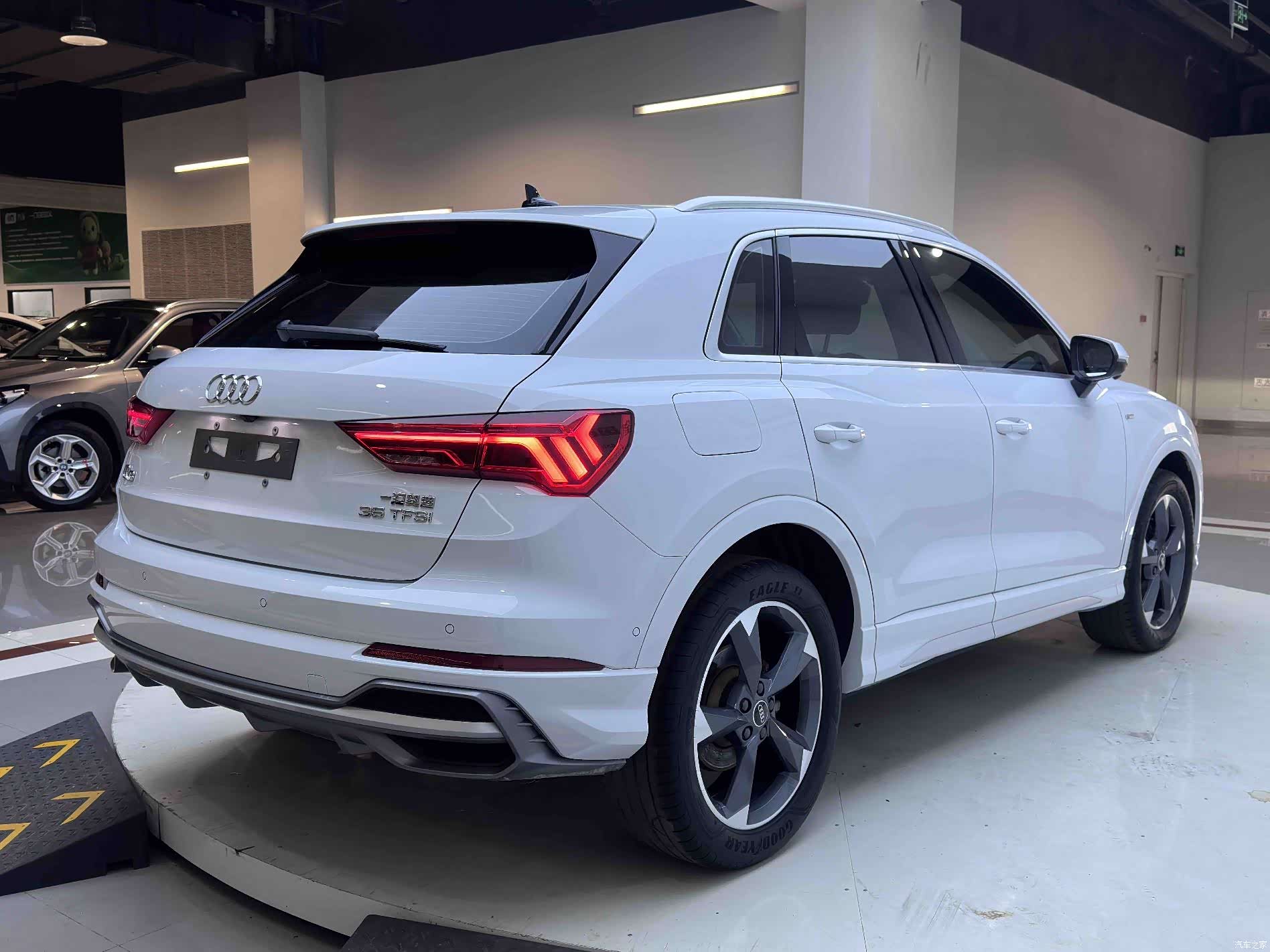 Audi Q3, 2023 6