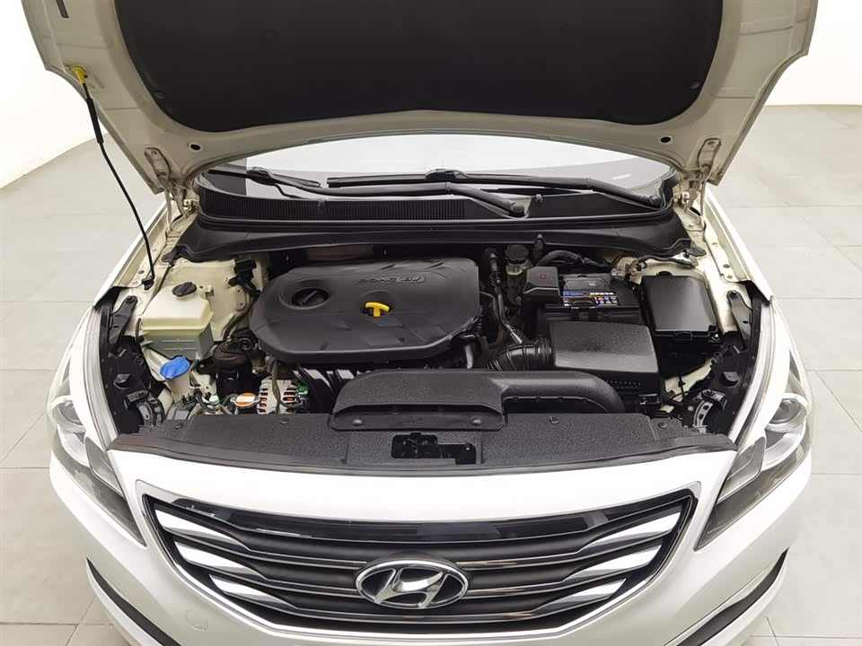 Hyundai Name picture