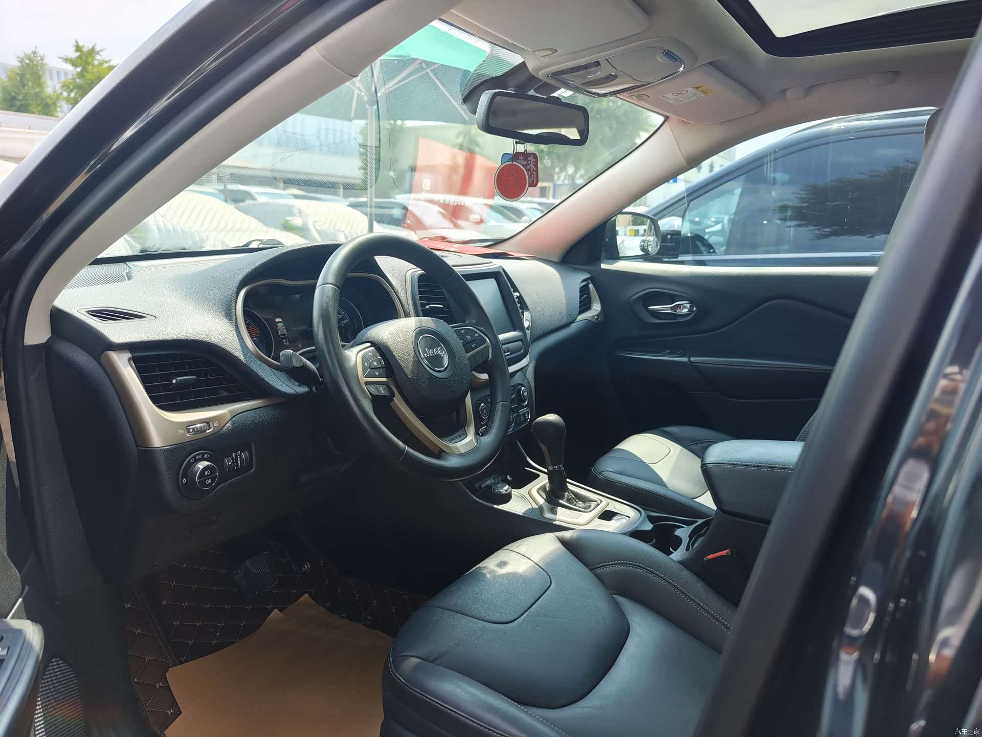 Jeep Cherokee, 2016 8