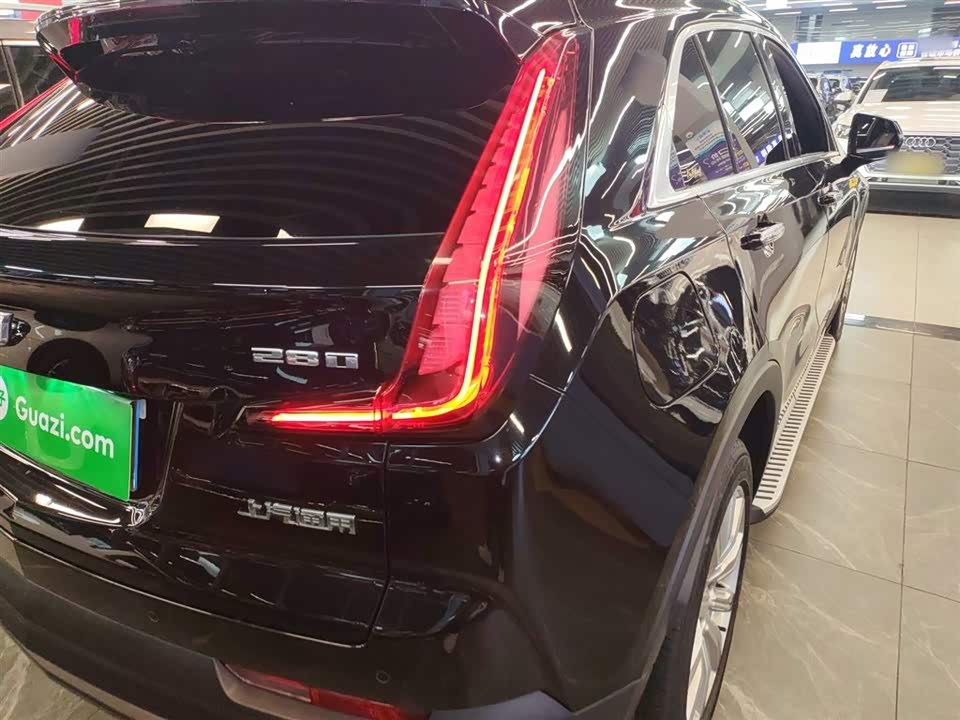 Cadillac XT4