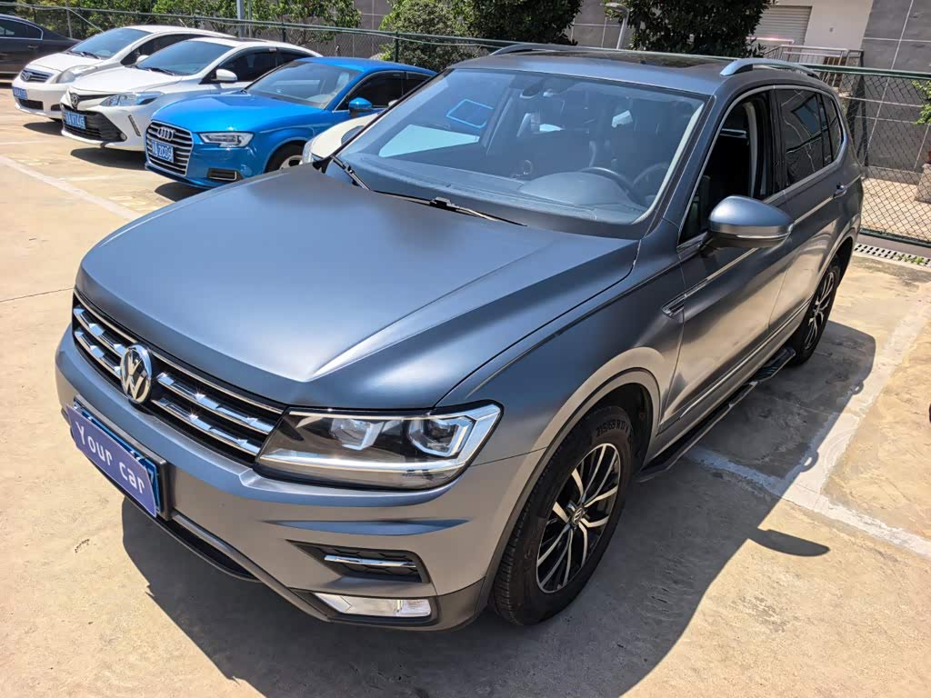 Volkswagen Tiguan L