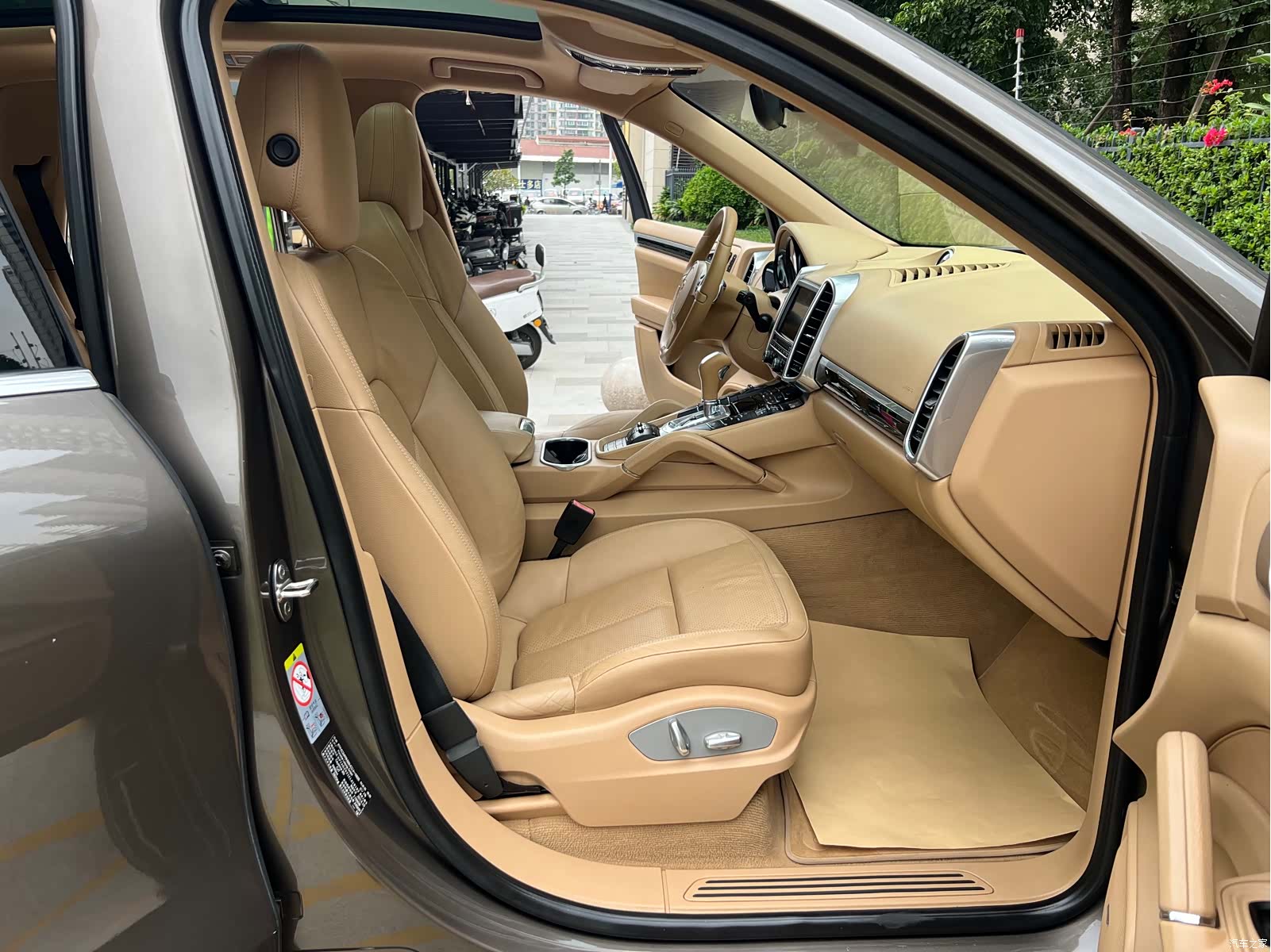 Porsche Cayenne, 2014 8