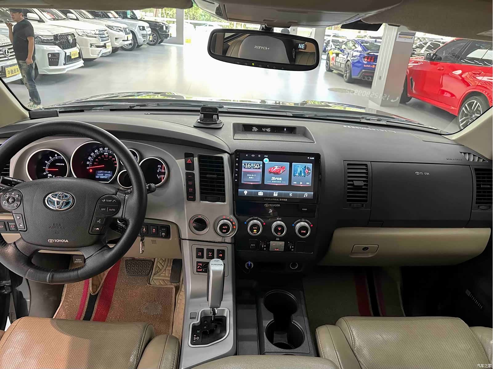 Toyota Sequoia, 2009 9