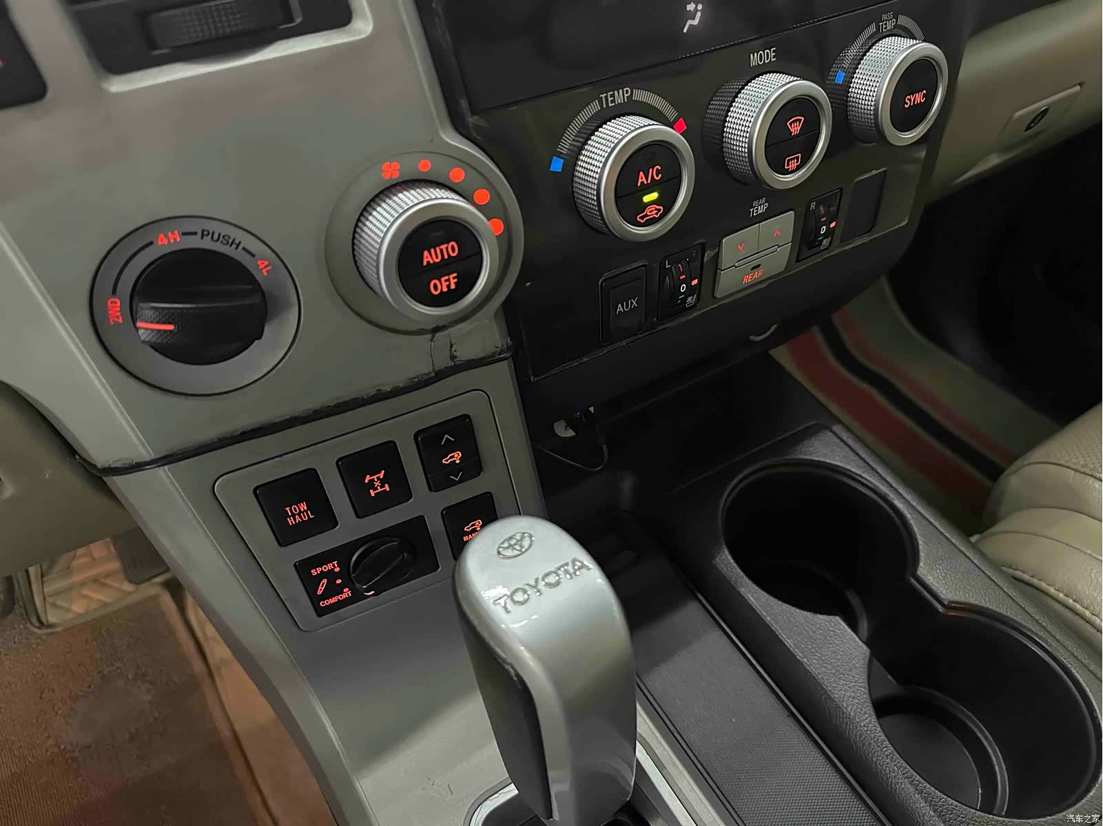 Toyota Sequoia, 2009 14