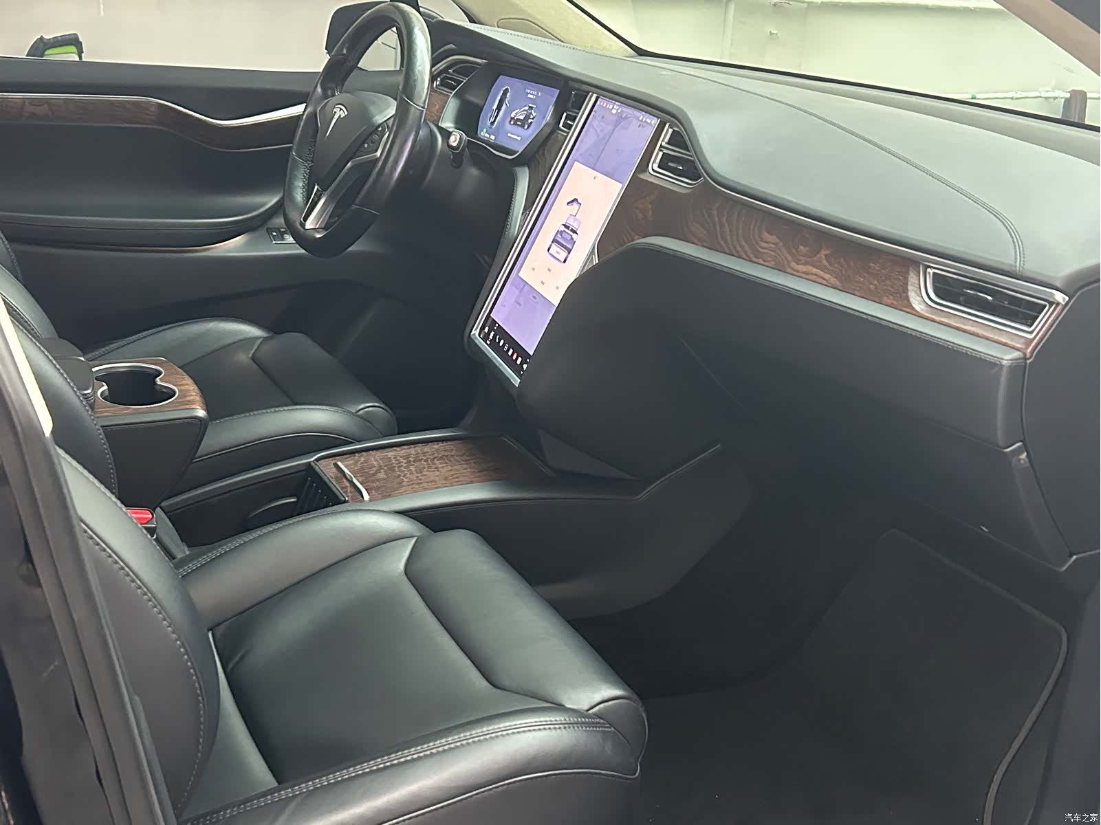 Tesla Model X, 2019 9