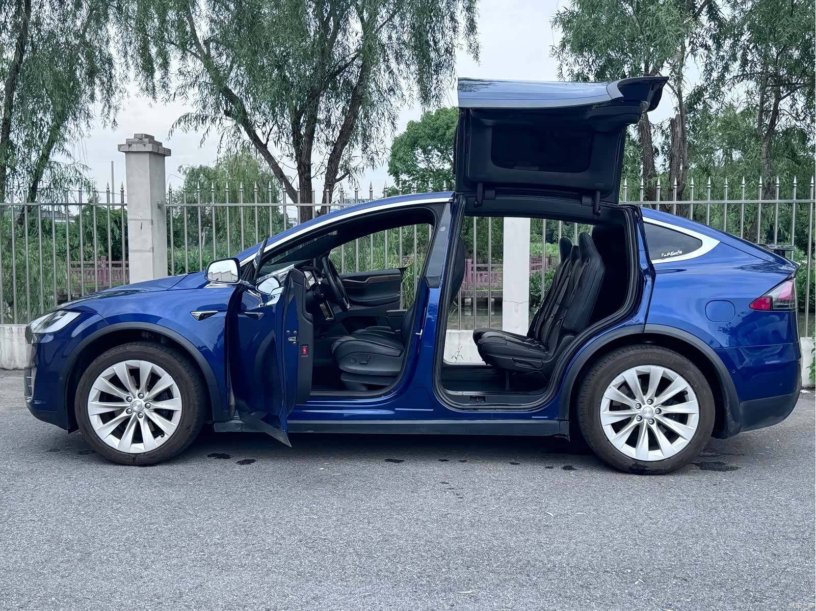 Tesla Model X, 2019 15