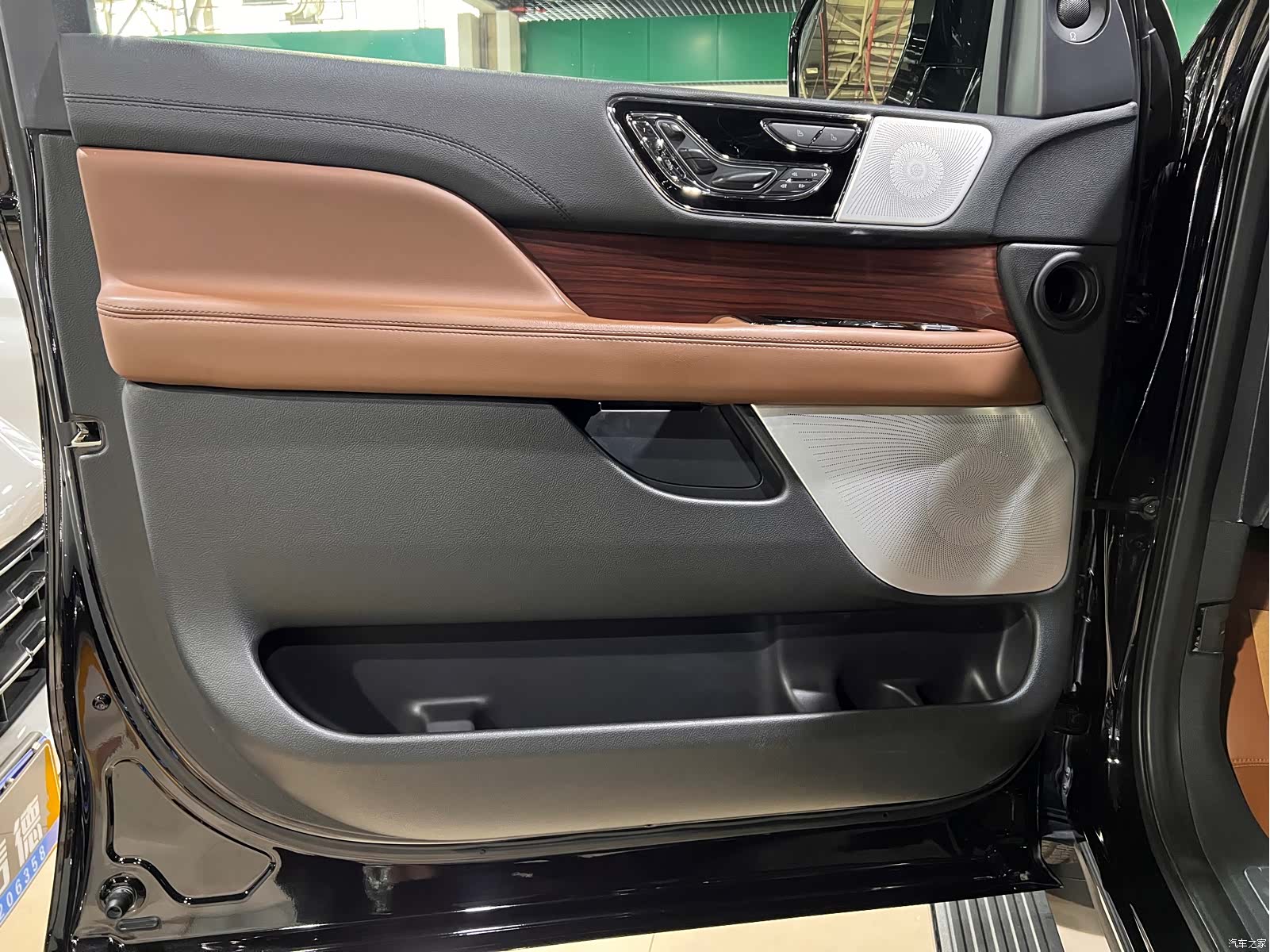 Lincoln Navigator, 2024 7