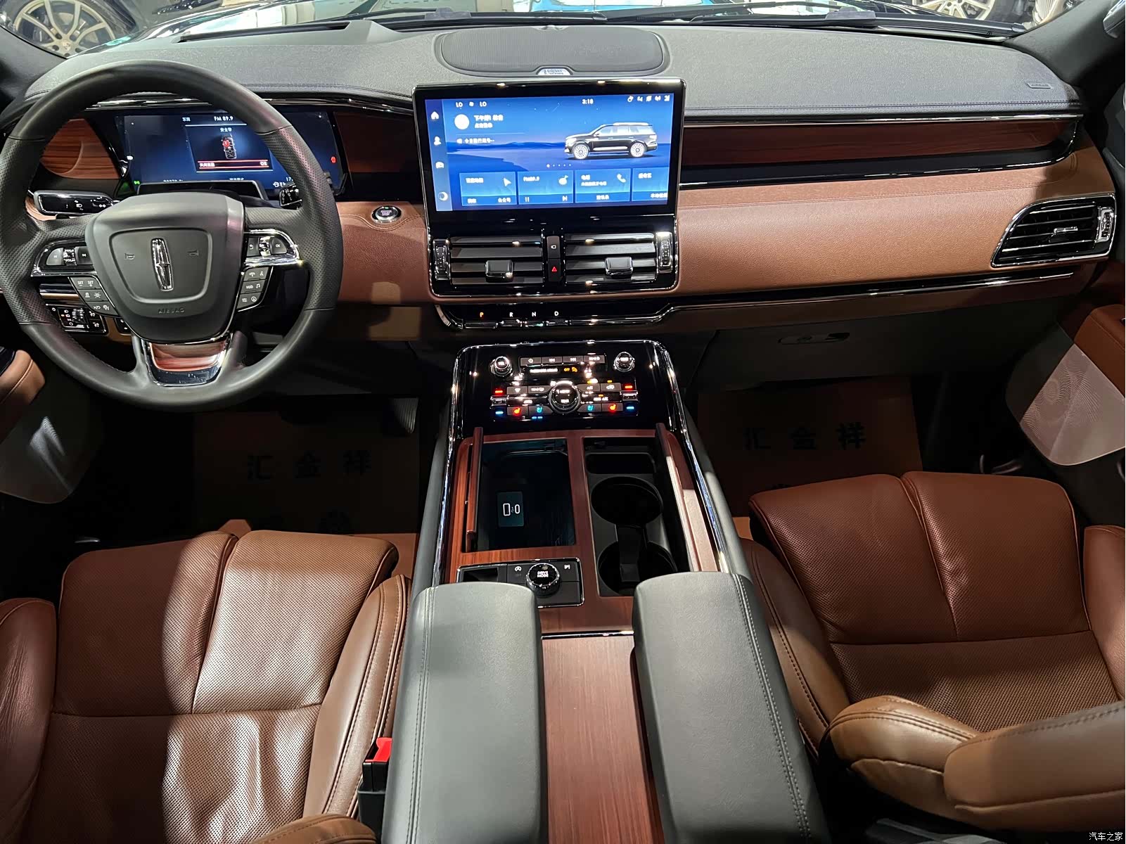 Lincoln Navigator, 2024 18