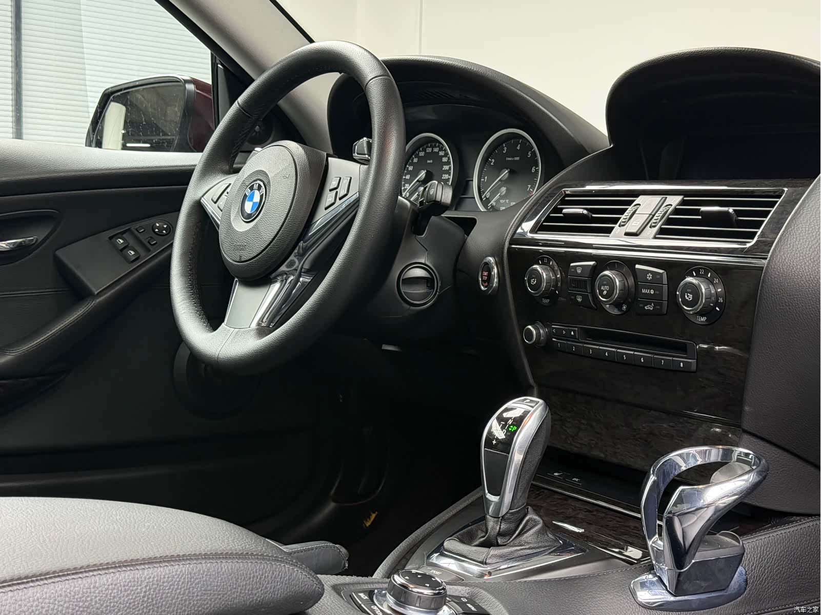 BMW 6 Series, 2010 16