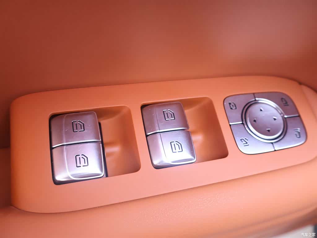 Li Auto L8, 2024 17