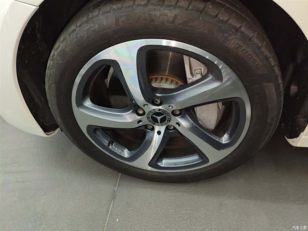 Mercedes-Benz E-Class, 2018 23