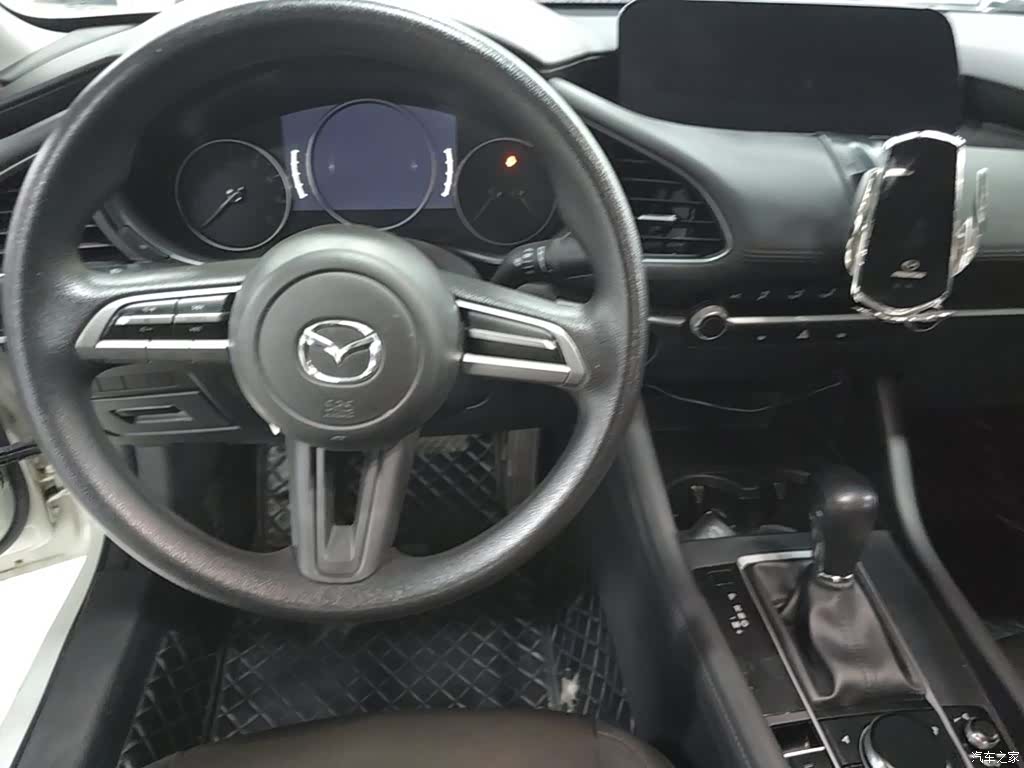 Mazda Mazda3, 2022 11