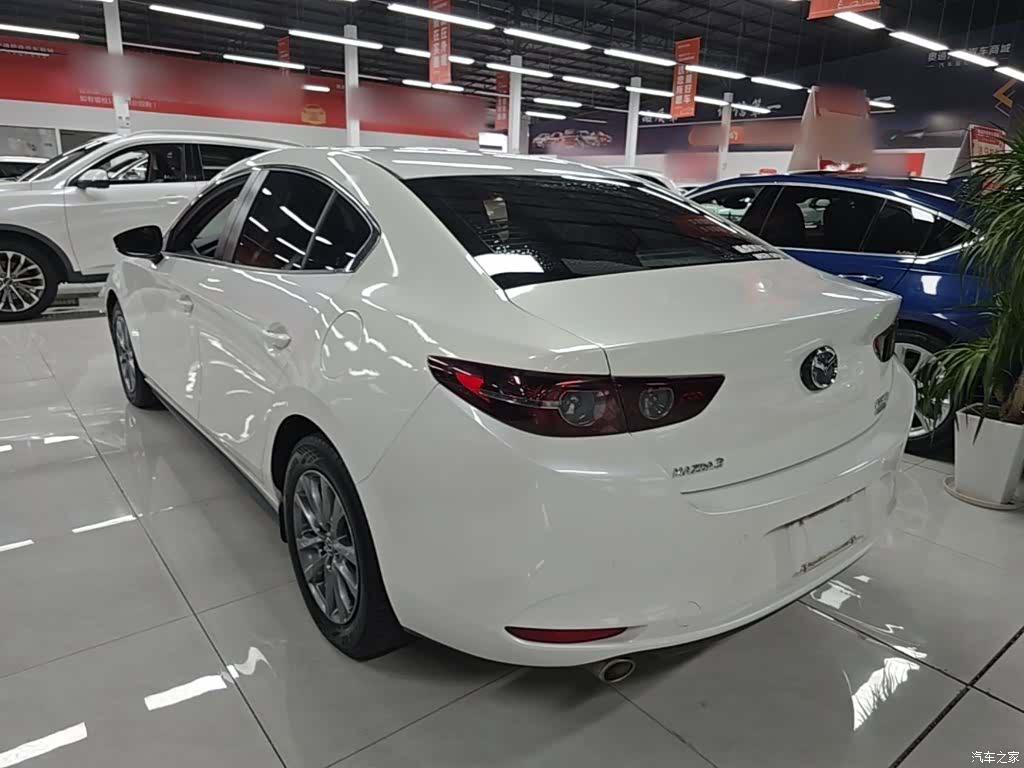 Mazda Mazda3, 2022 все фото