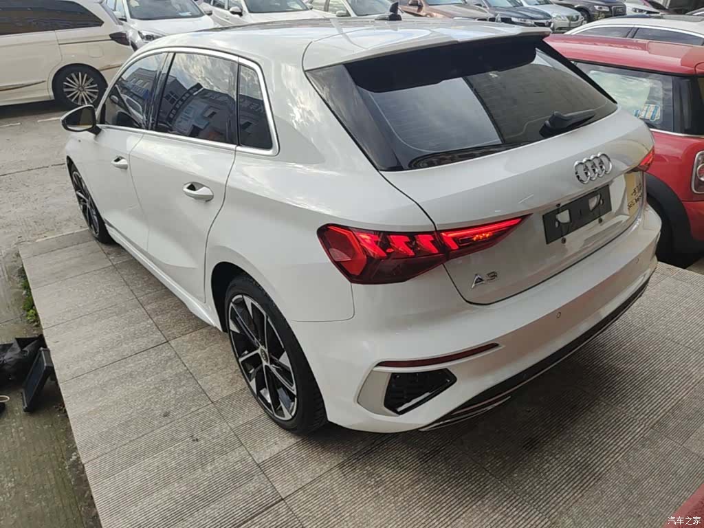 Audi A3, 2023 все фото