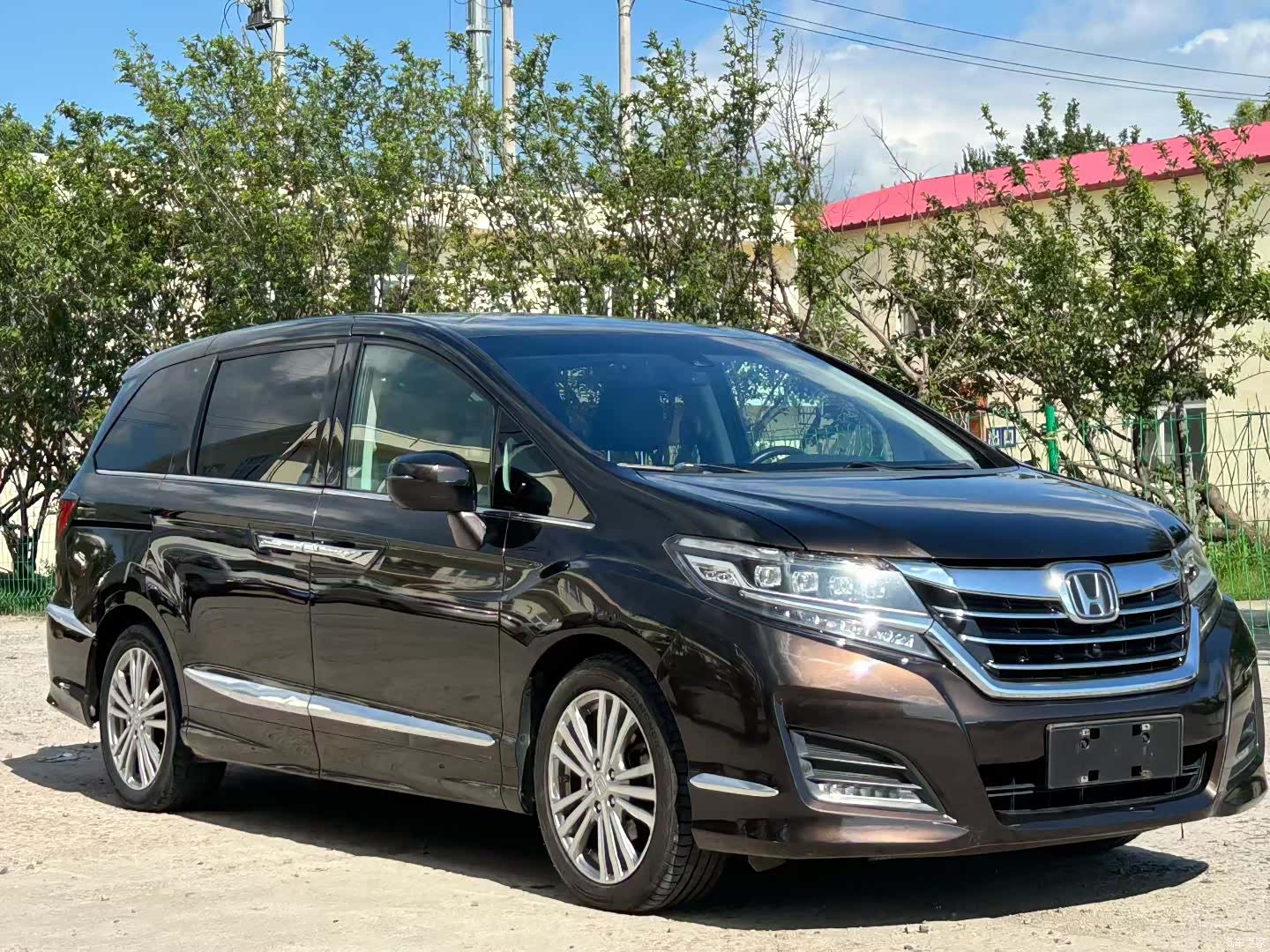 Honda Elysion, 2017 3