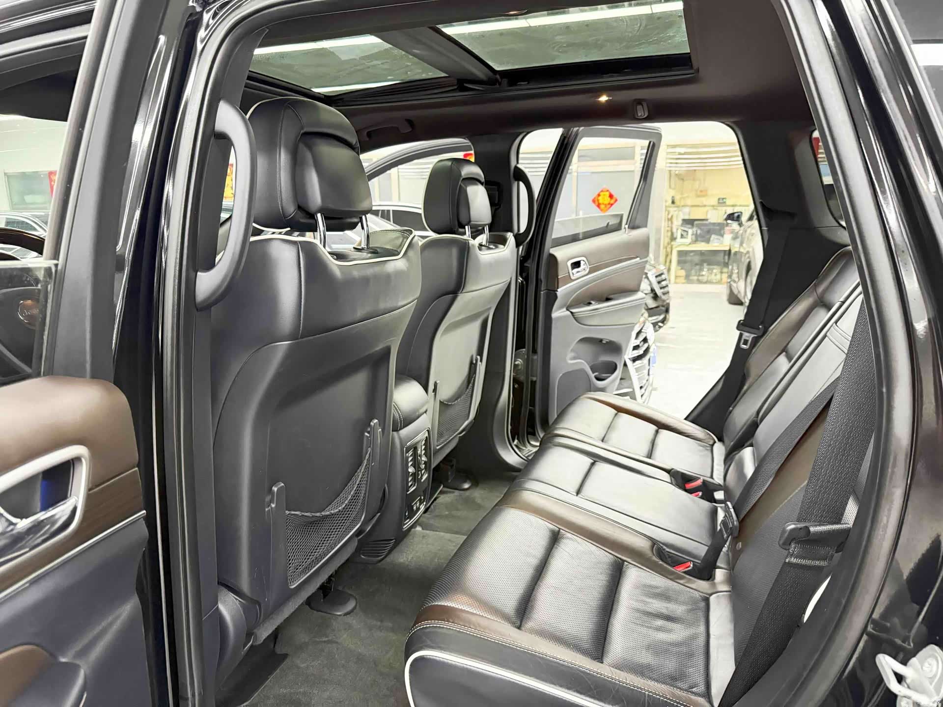 Jeep Grand Cherokee, 2018 8