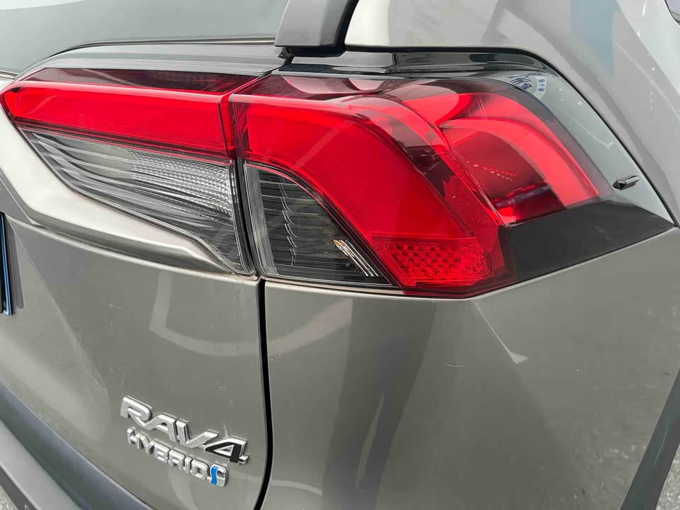 Toyota RAV4 Rongfang