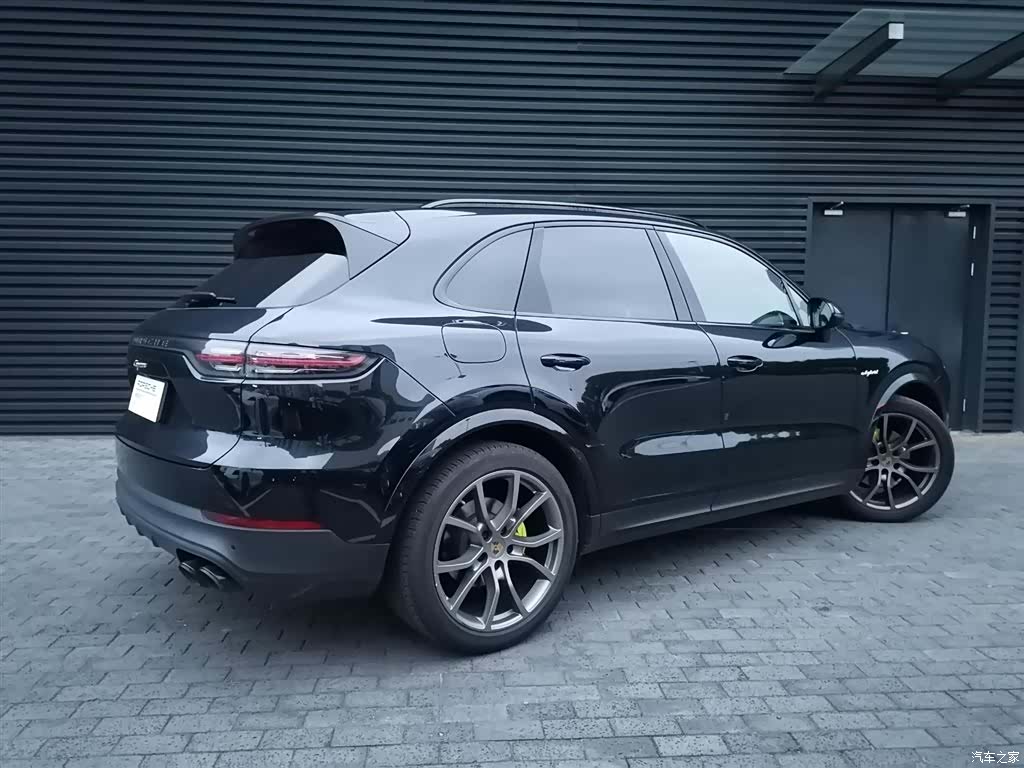 Porsche Cayenne, 2023 13